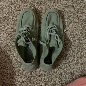 Sanuk slip ons with laces